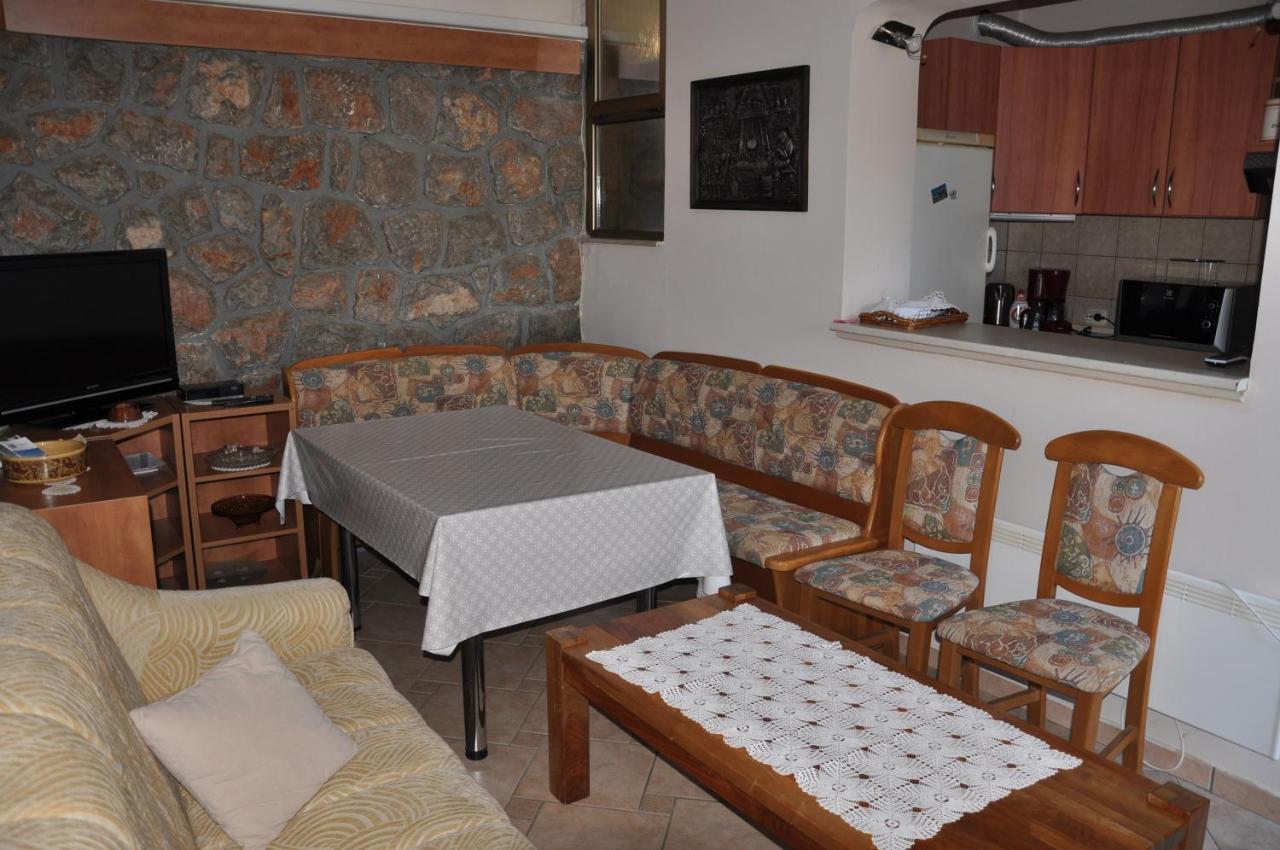 Apartmani Karla Klenovica Εξωτερικό φωτογραφία